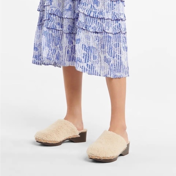 Ancient Greek Sandals x Zeus + Dione Shearling Clogs - Picture 3 of 13